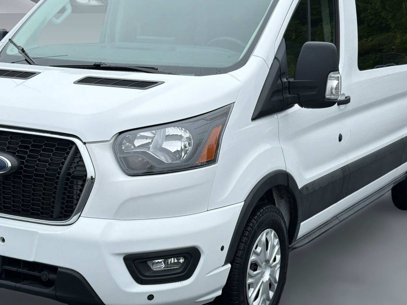 Certified 2024 Ford Transit 350 XLT RWD image 18