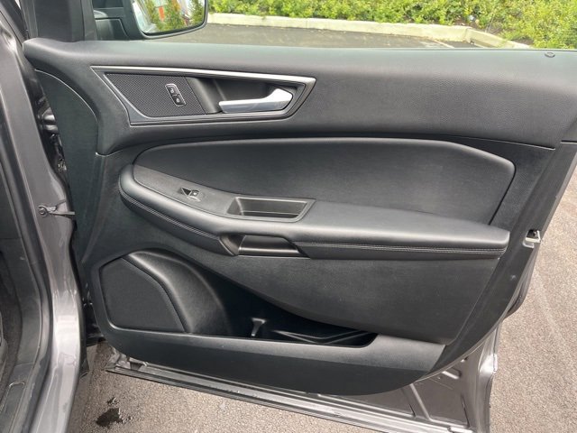 Certified 2022 Ford Edge SE w/ Black Appearance Package image 22