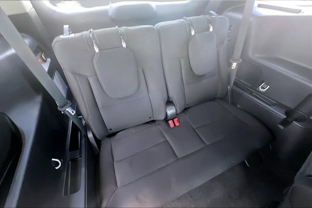 Certified 2024 Ford Explorer XLT RWD image 27