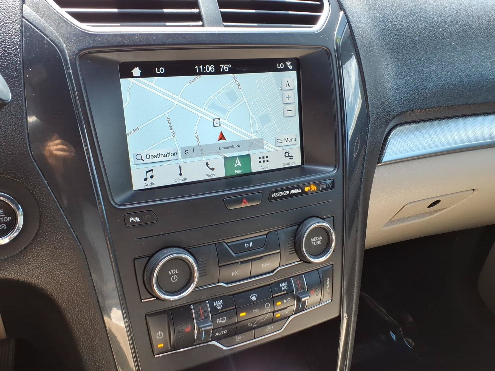 Certified 2019 Ford Explorer XLT w/ Equipment Group 202A AWD/4WD image 20