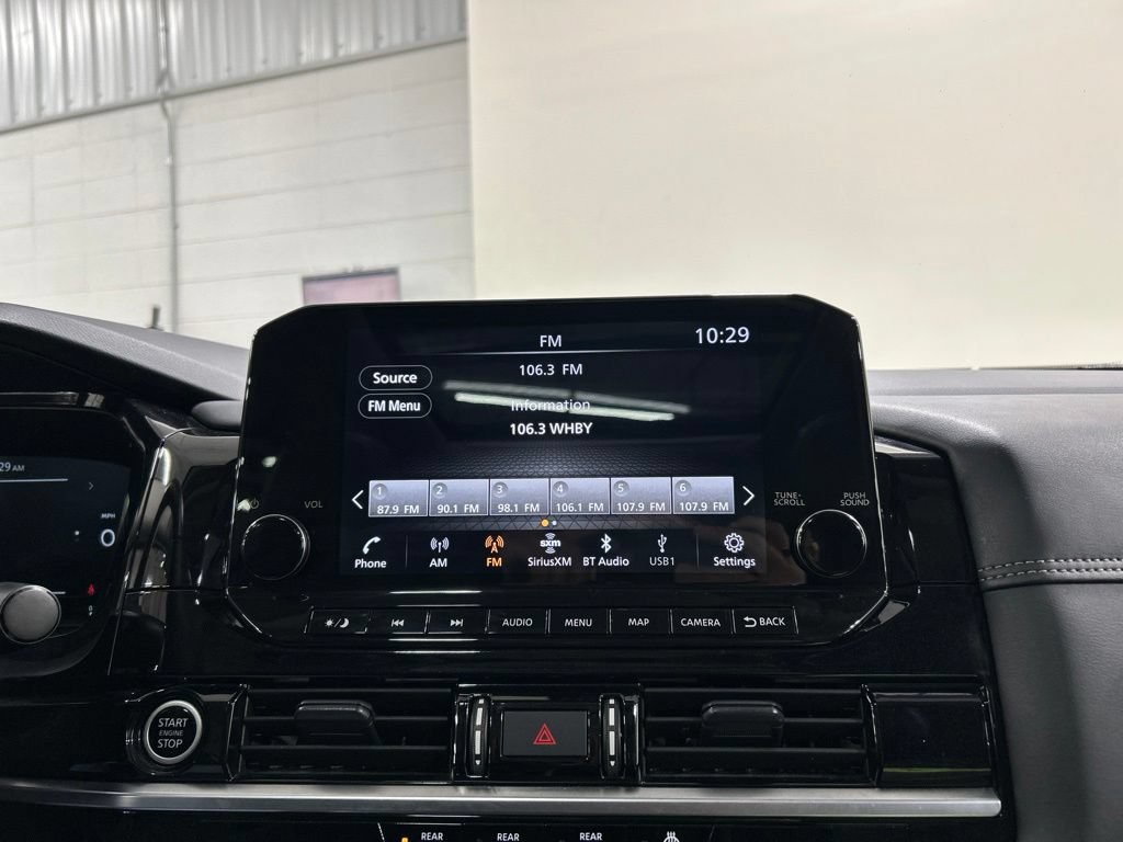 Used 2024 Nissan Pathfinder Platinum AWD/4WD image 21