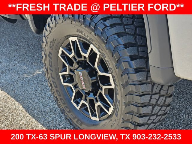 Used 2026 GMC Sierra 2500 AT4X w/ LPO, Black Badging Package AWD/4WD image 7