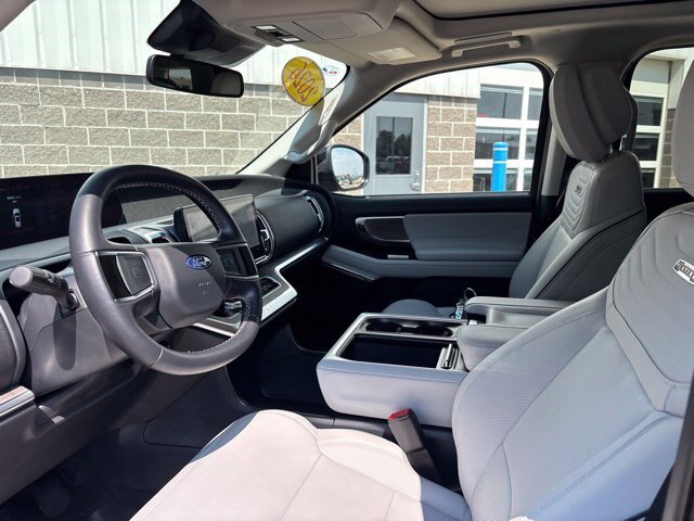 Certified 2026 Ford Expedition Platinum w/ Platinum Ultimate Package AWD/4WD image 19