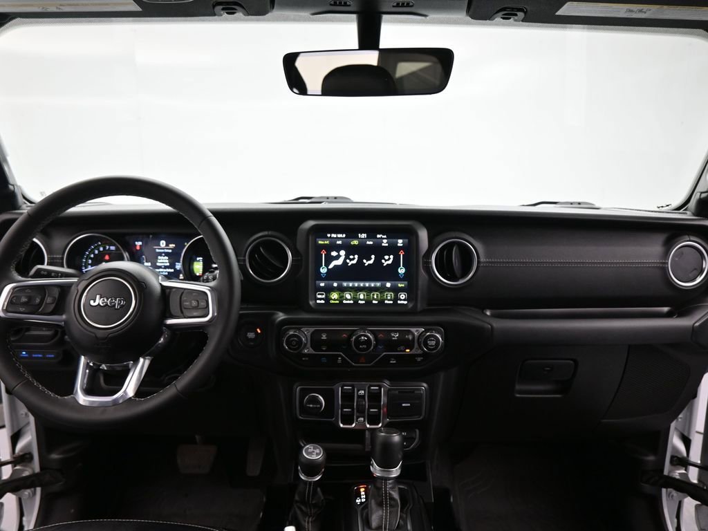 Used 2023 Jeep Wrangler Unlimited Sahara image 19