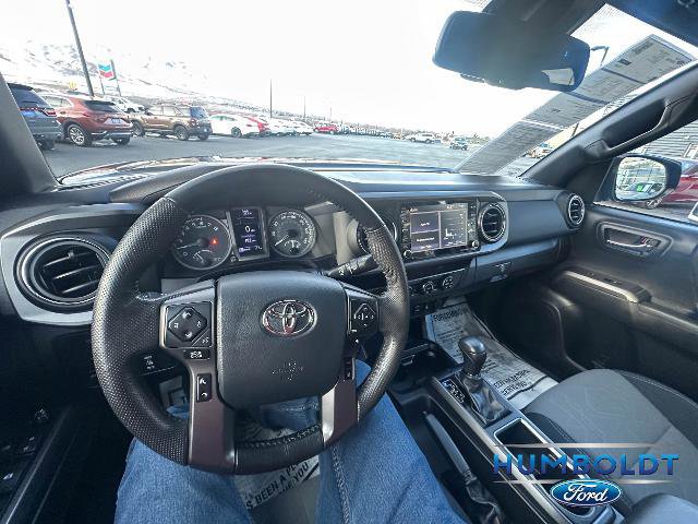 Used 2020 Toyota Tacoma TRD Off-Road w/ Technology Package image 20