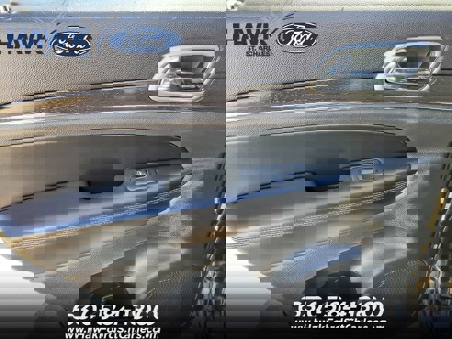 Used 2018 Jeep Grand Cherokee Limited image 18