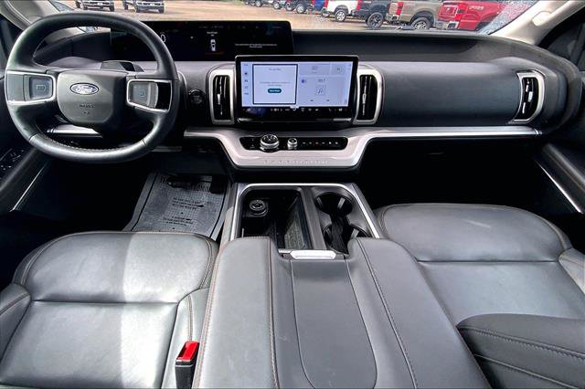 Certified 2025 Ford Expedition Active AWD/4WD image 15