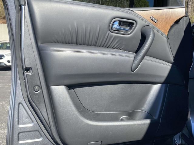 Used 2022 Nissan Armada SL w/ Captain's Chairs Package image 21