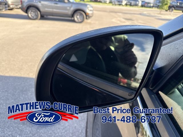 Used 2022 Jeep Cherokee Latitude w/ Trailer Tow Group AWD/4WD image 7