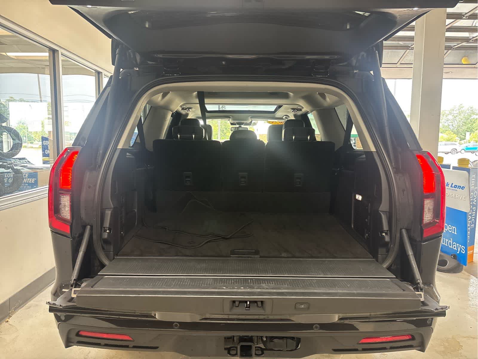 Certified 2025 Ford Expedition Max Active AWD/4WD image 8