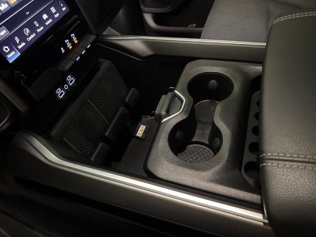 Used 2025 RAM 1500 Big Horn AWD/4WD image 23