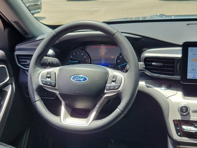 Certified 2024 Ford Explorer XLT w/ Equipment Group 202A AWD/4WD image 22
