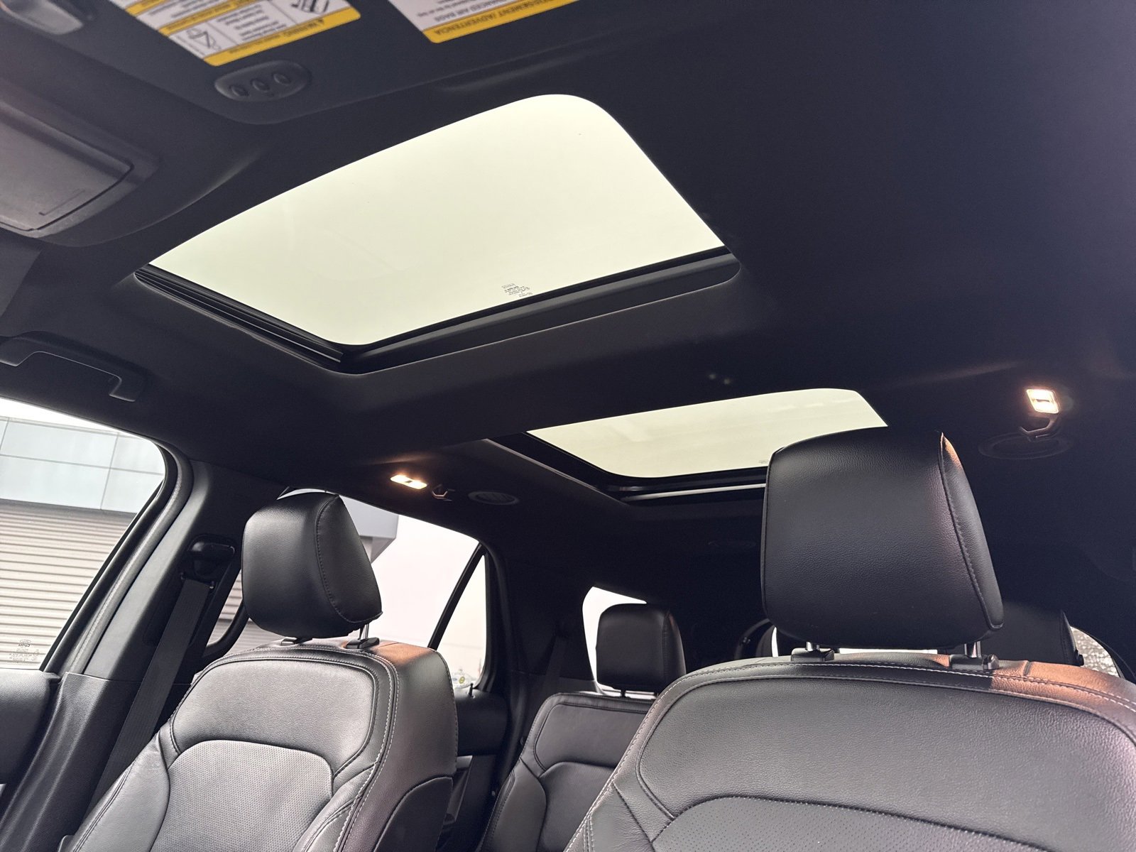 Certified 2019 Ford Explorer Limited w/ Ford Safe & Smart Package image 5