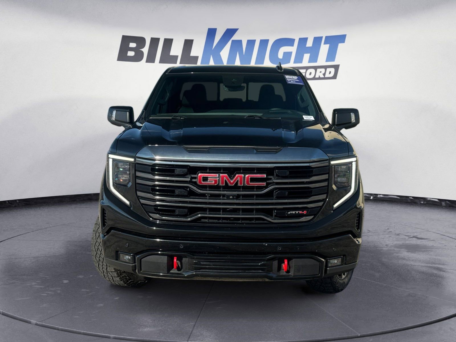 Used 2024 GMC Sierra 1500 AT4 w/ Technology Package image 8