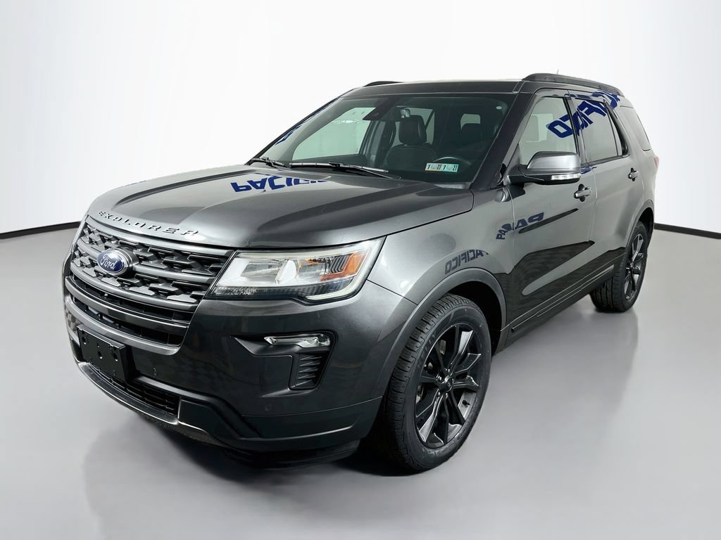 Certified 2019 Ford Explorer XLT w/ Equipment Group 202A AWD/4WD image 4
