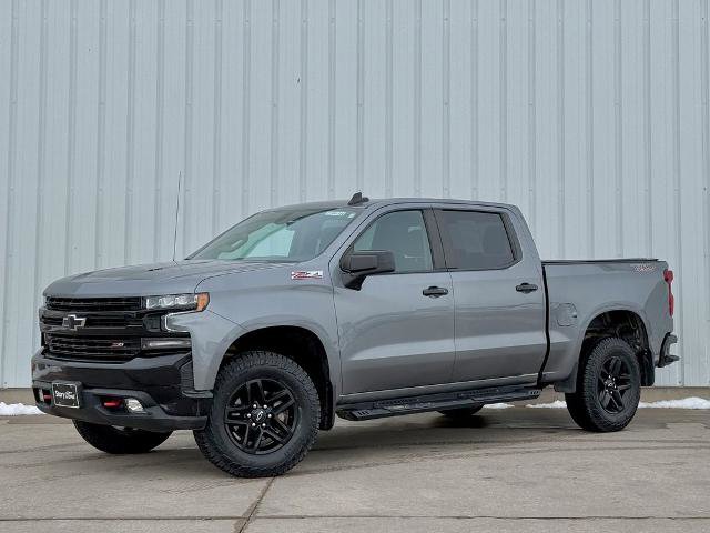 Used 2022 Chevrolet Silverado 1500 LT Trail Boss w/ LPO, Dark Essentials Package image 2