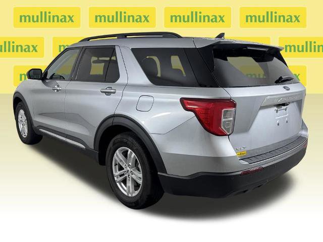 Certified 2023 Ford Explorer XLT image 3