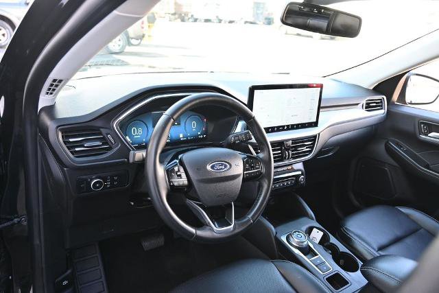 Certified 2024 Ford Escape Platinum AWD/4WD image 18