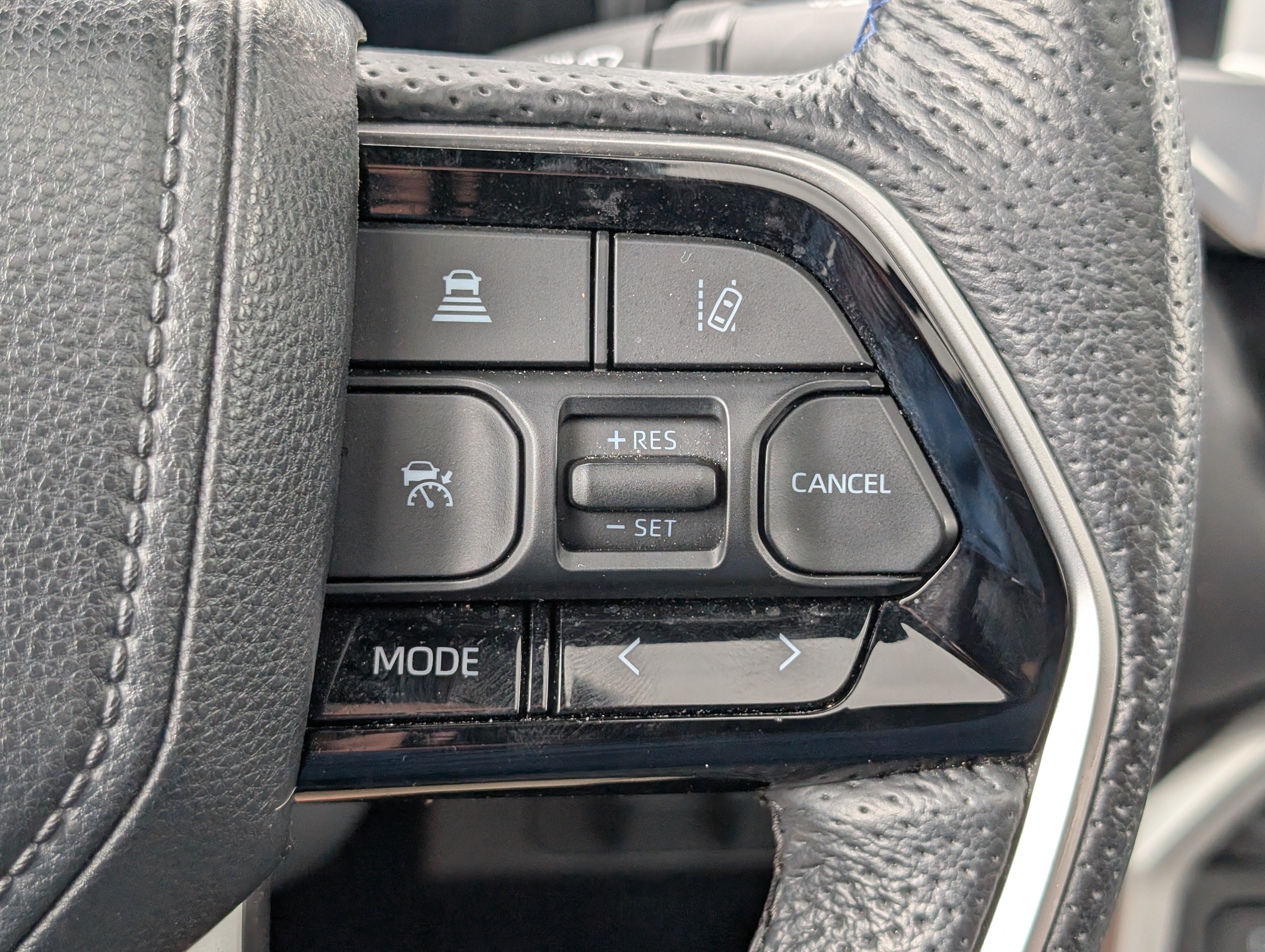 Used 2024 Toyota Tundra Platinum AWD/4WD image 24