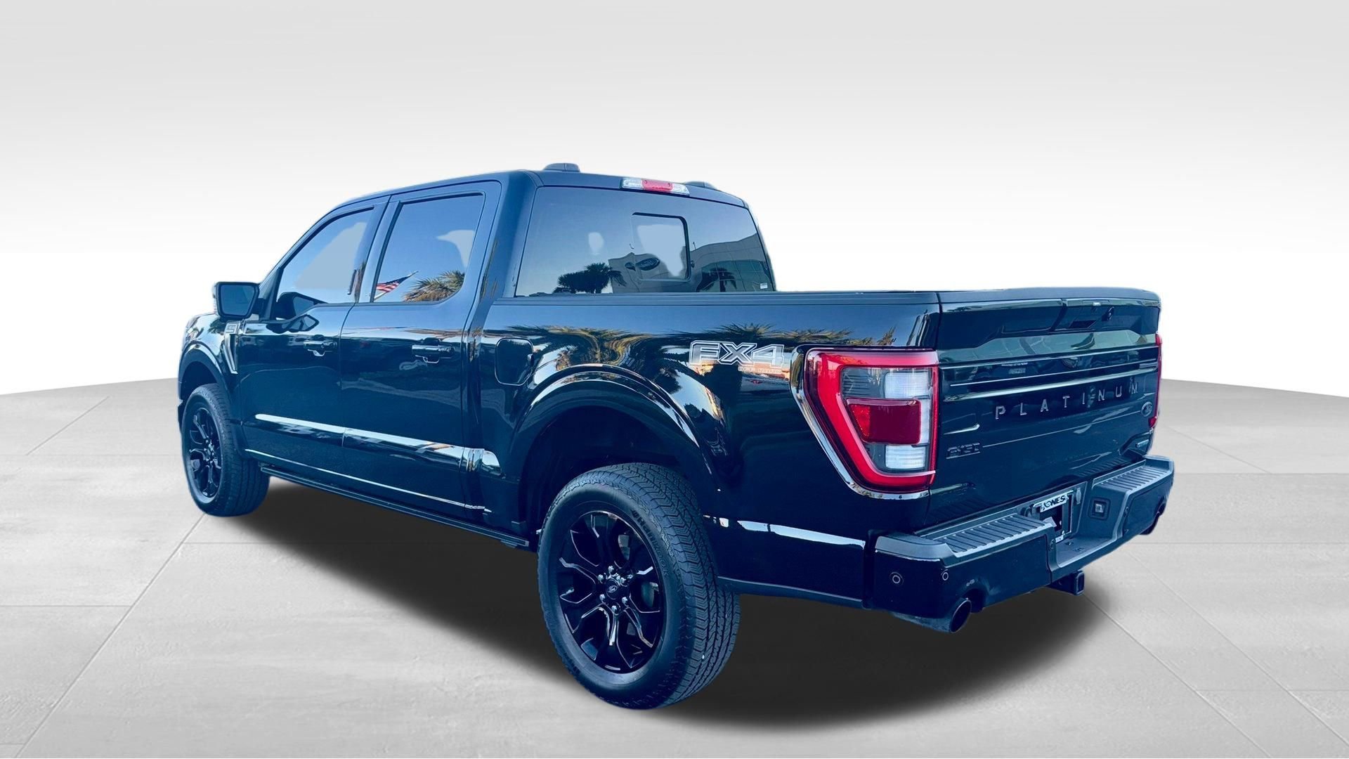 Certified 2023 Ford F150 Platinum w/ Equipment Group 701A High image 17