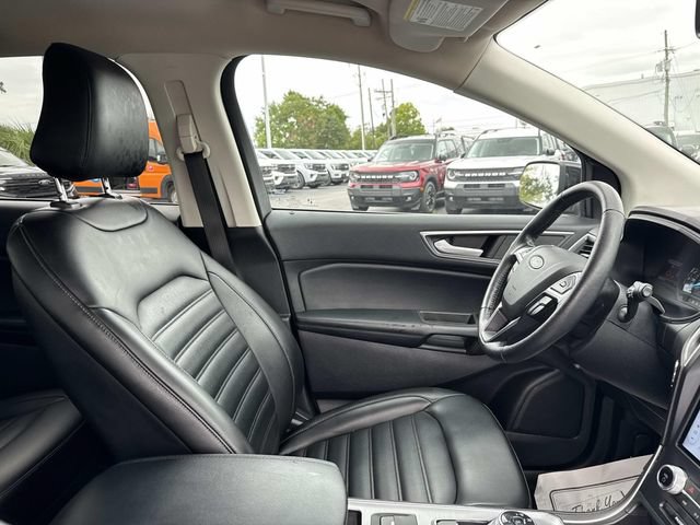Certified 2022 Ford Edge SEL w/ Convenience Package AWD/4WD image 10