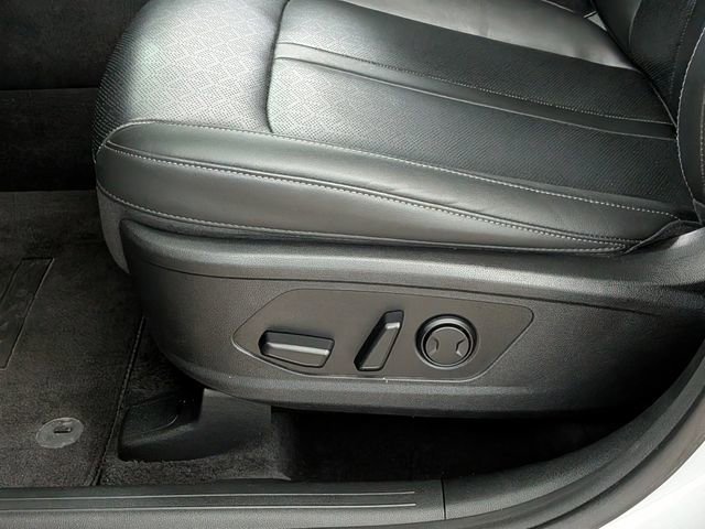 Used 2023 Kia Sorento EX w/ Panoramic Sunroof Package image 12