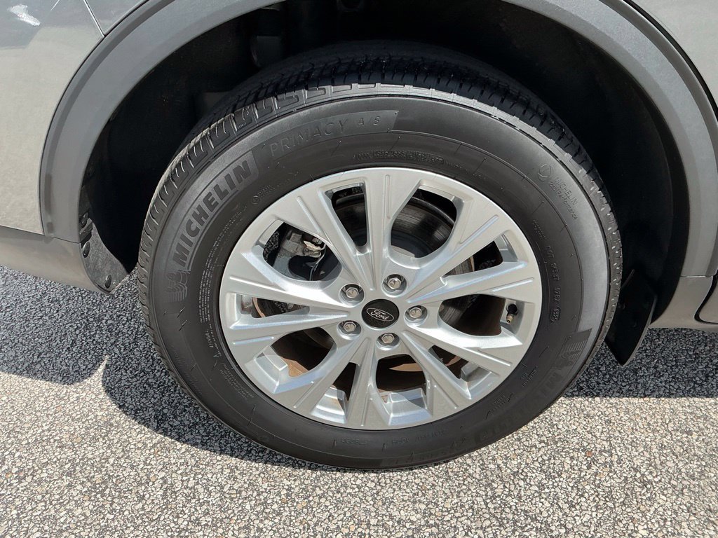 Certified 2025 Ford Escape Active FWD image 16