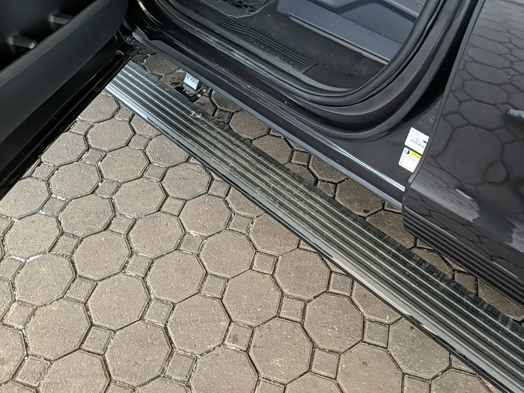 Certified 2025 Ford Expedition Max Platinum image 14