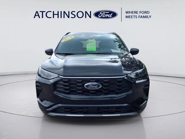Certified 2024 Ford Escape ST-Line w/ Tech Pack #1 AWD/4WD image 2