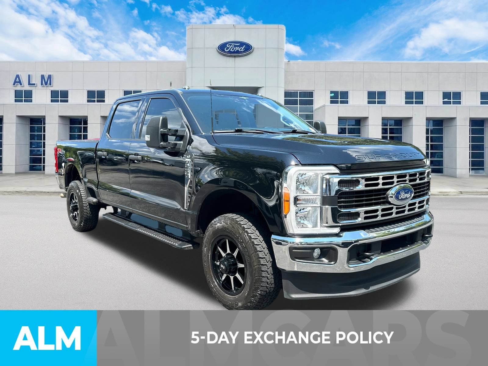 Certified 2023 Ford F250 XLT w/ FX4 Off-Road Package AWD/4WD image 3