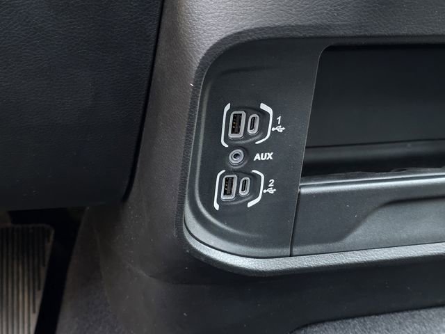 Used 2024 RAM 3500 Tradesman w/ Chrome Appearance Group image 20