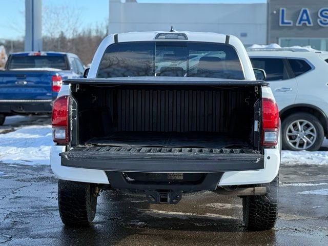 Used 2019 Toyota Tacoma TRD Off-Road w/ Technology Package image 41