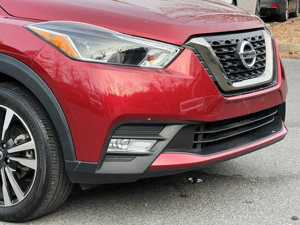 Used 2019 Nissan Kicks SR image 8