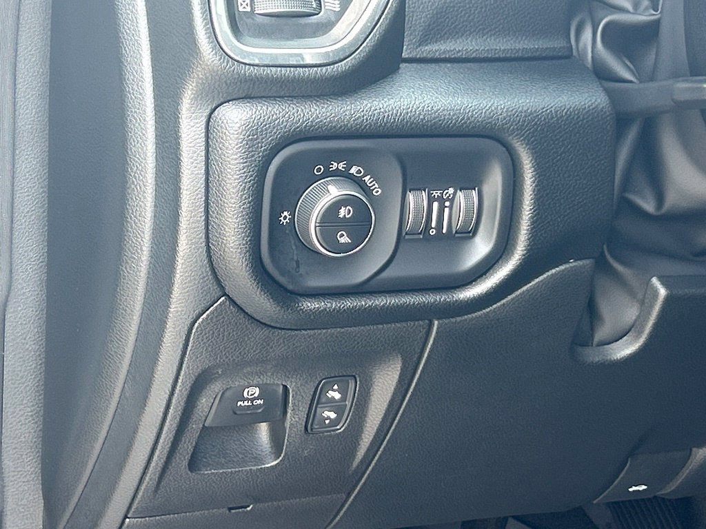 Used 2022 RAM 1500 Laramie w/ Laramie Southwest Edition RWD image 37