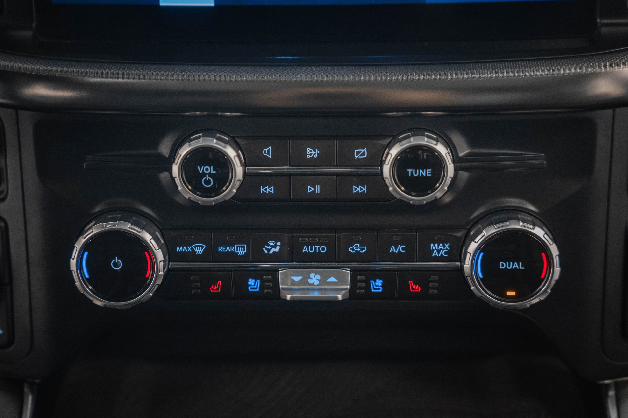 Certified 2023 Ford F150 Platinum w/ FX4 Off-Road Package image 29