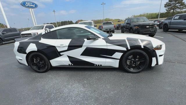 Certified 2022 Ford Mustang Coupe image 8