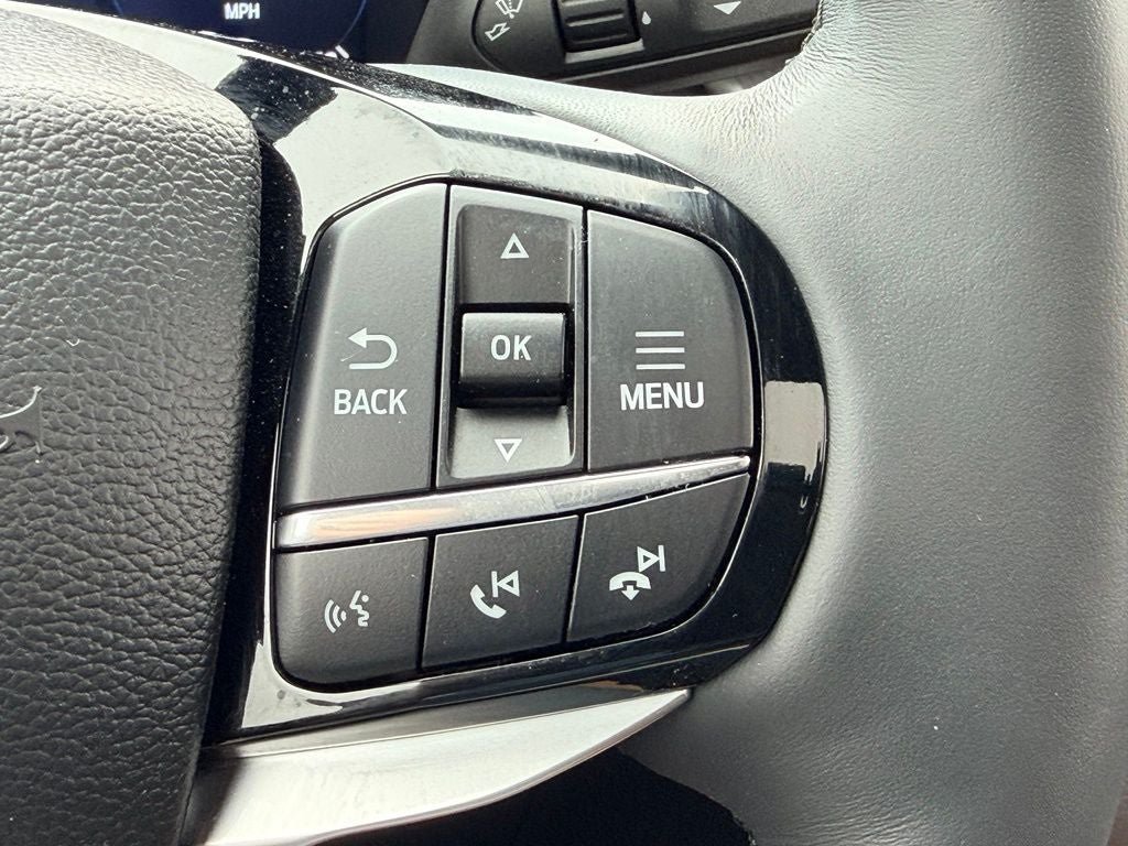 Certified 2025 Ford Explorer Platinum RWD image 28