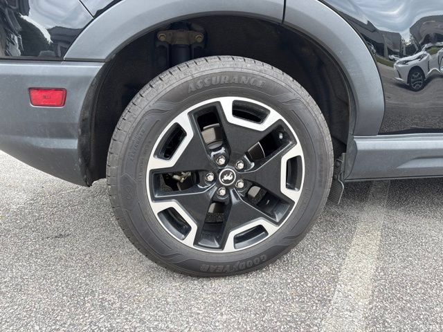 Certified 2023 Ford Bronco Sport Outer Banks w/ Tech Package AWD/4WD image 5