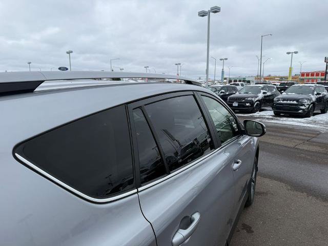 Used 2018 Toyota RAV4 XLE image 5