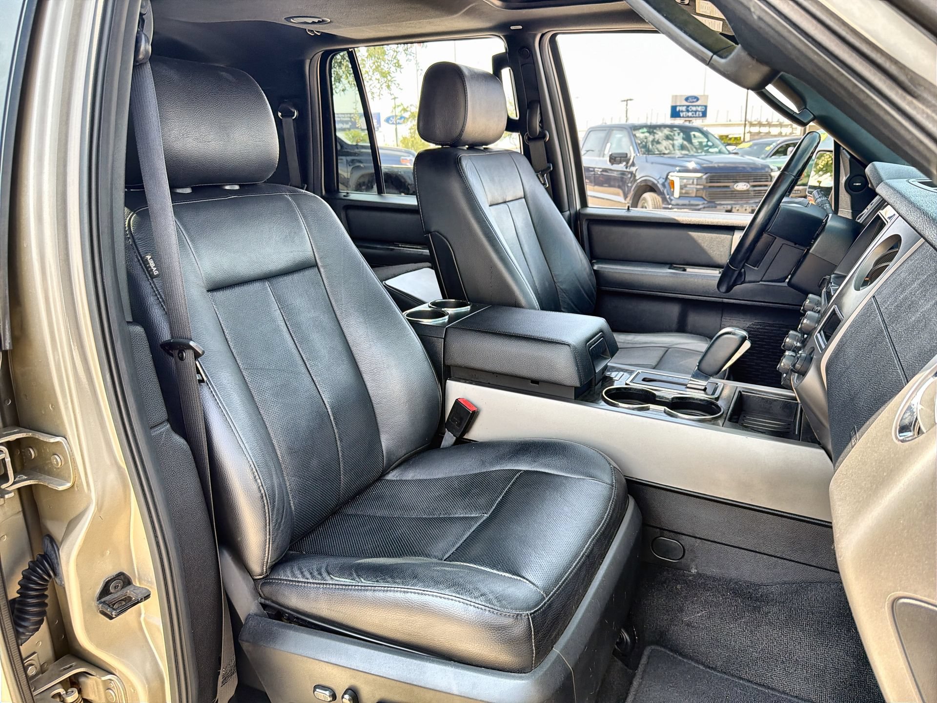 Certified 2017 Ford Expedition EL Limited w/ Equipment Group 301A RWD image 26