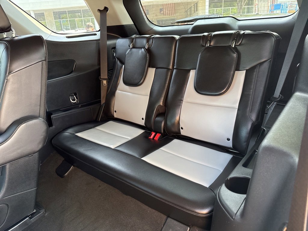 Certified 2023 Ford Explorer XLT w/ Equipment Group 202A image 29