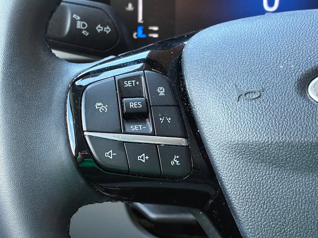 Certified 2024 Ford Escape SE FWD image 32