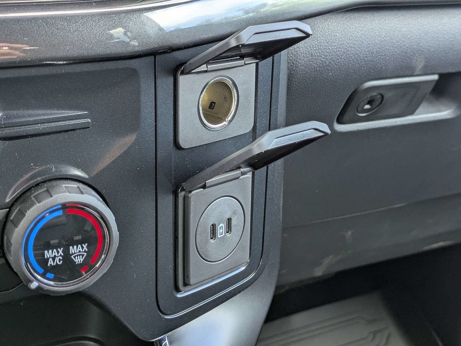 Certified 2025 Ford F150 STX w/ LOBO Package AWD/4WD image 13