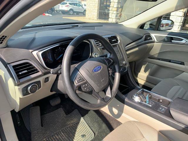 Certified 2019 Ford Fusion SE FWD image 25