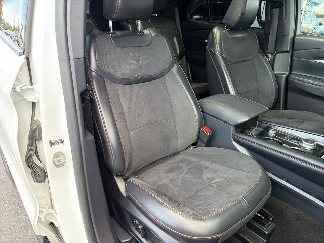 Certified 2025 Ford Explorer ST AWD/4WD image 8