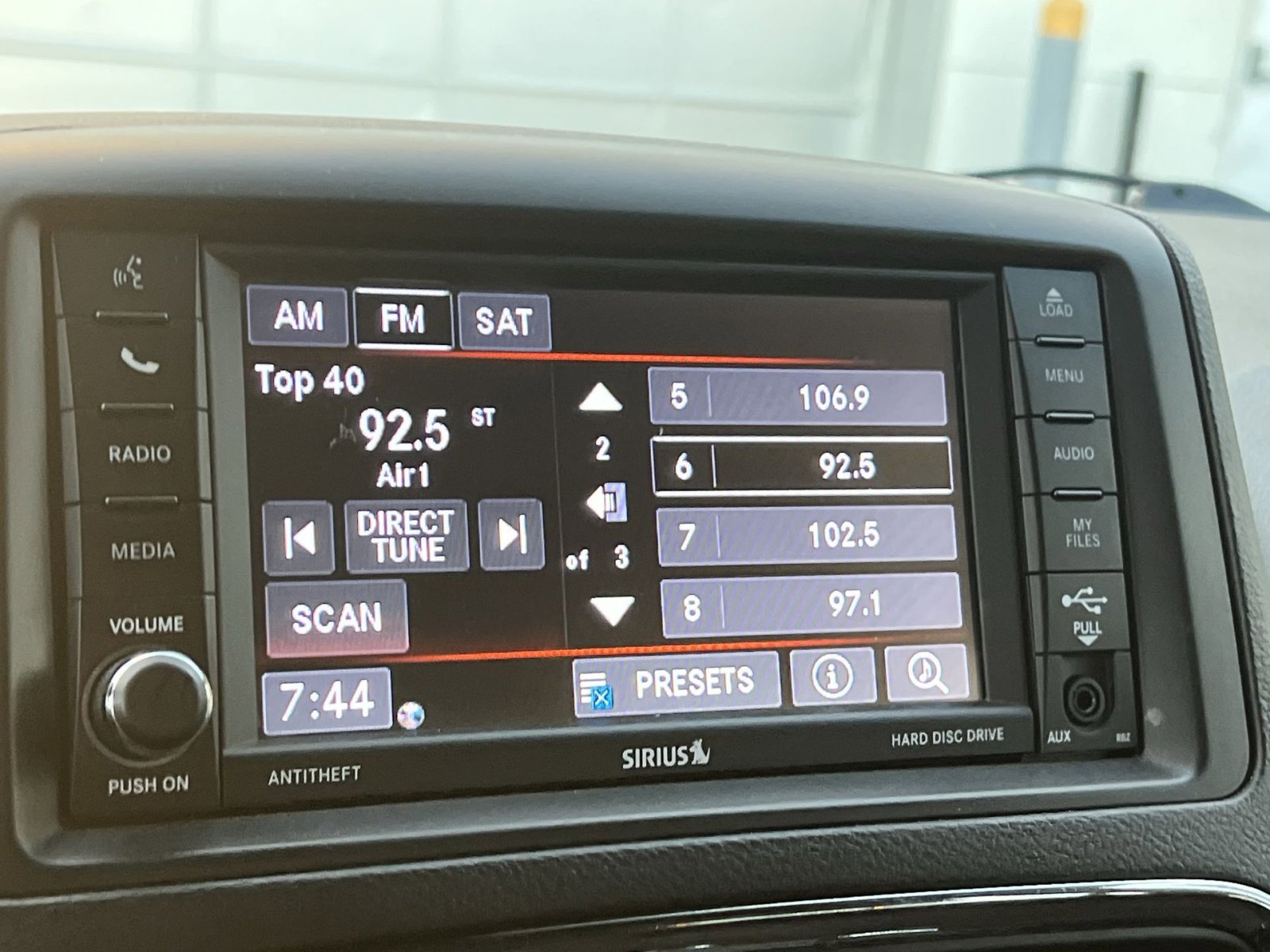 Used 2019 Dodge Grand Caravan SE FWD image 28
