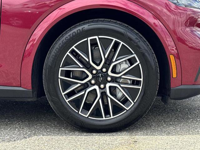 Certified 2025 Ford Mustang Mach-E Premium RWD image 31