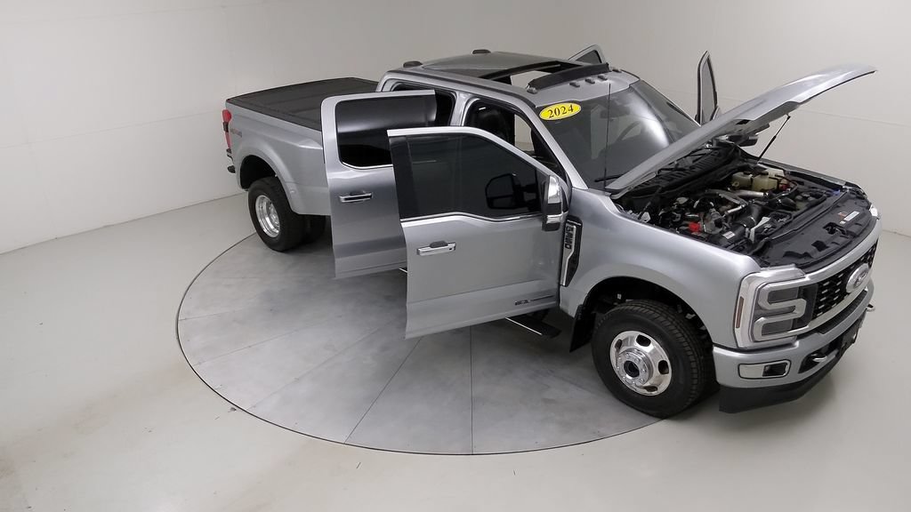 Certified 2024 Ford F350 Platinum AWD/4WD image 48