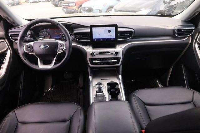 Certified 2024 Ford Explorer XLT w/ Equipment Group 202A image 22