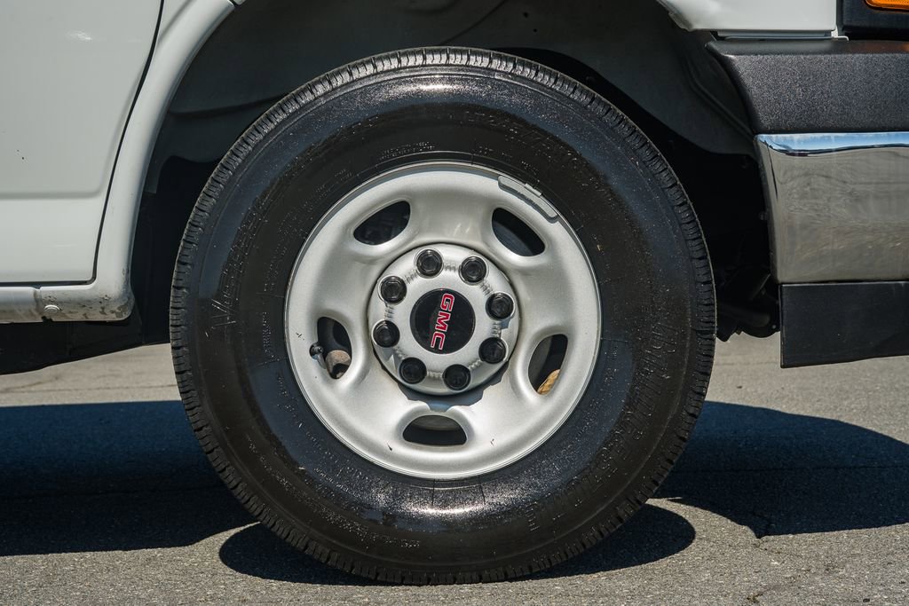 Used 2024 GMC Savana 2500 w/ Driver Convenience Package RWD image 21